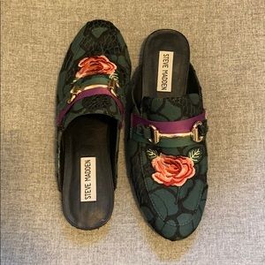 Steve Madden Green Lace & Rose Kandi Mules